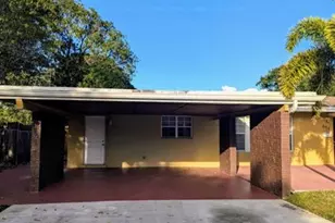 664 W Melrose Cir, Fort Lauderdale, FL 33312 - Photo 2