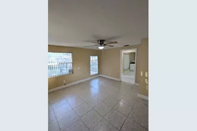664 W Melrose Cir, Fort Lauderdale, FL 33312 - Photo 10