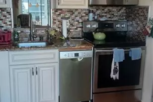 2191 NE 1st Ct, Boynton Beach, FL 33435 - Photo 2