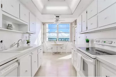 18031 Biscayne Boulevard #1104, Aventura, FL 33160 - Photo 6