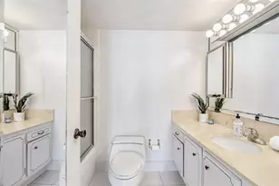 18031 Biscayne Blvd, Aventura, FL 33160 - Photo 14