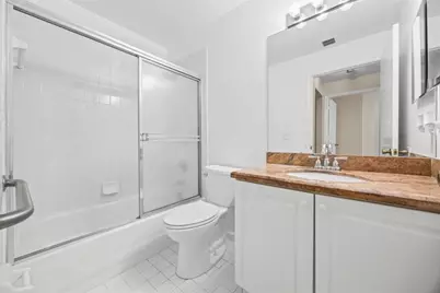 2010  Normandy Cir, West Palm Beach, FL 33409 - Photo 22