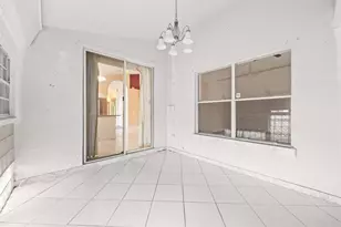 2010 Normandy Cir, West Palm Beach, FL 33409 - Photo 26