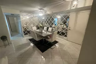 251 174th St Unit, Sunny Isles Beach, FL 33160 - Photo 4