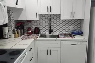 3140 Holiday Springs Blvd, Margate, FL 33063 - Photo 4