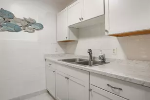 [Address not provided], Hallandale Beach, FL 33009 - Photo 12