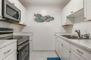 [Address not provided], Hallandale Beach, FL 33009 - Photo 2