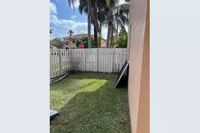 16149 NW 22nd St, Unit #16149, Pembroke Pines, FL 33028 - Photo 8