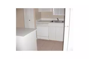 6900 SW 39th St, Davie, FL 33314 - Photo 10