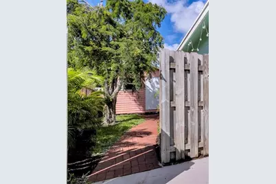 2611 NE 20th St, Pompano Beach, FL 33062 - Photo 30