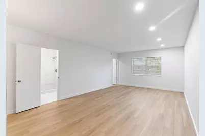 2426 SE 17th St, Unit #207A, Fort Lauderdale, FL 33316 - Photo 6