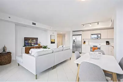 4250  Biscayne Blvd, Unit #402, Miami, FL 33137 - Photo 6