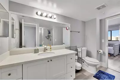 2200 S Cypress Bend Dr, Unit #702, Pompano Beach, FL 33069 - Photo 18