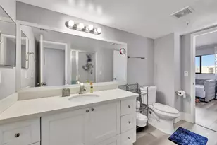 2200 S Cypress Bend Dr, Pompano Beach, FL 33069 - Photo 18