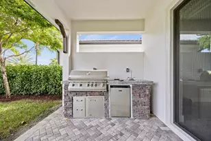 3069 Bellflower Cir, West Palm Beach, FL 33401 - Photo 48