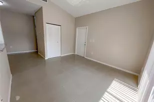 1881 NW 96th Terrace, Pembroke Pines, FL 33024 - Photo 10