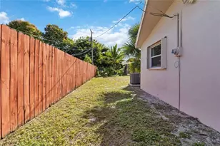 7040 SW 16th St, Pembroke Park, FL 33023 - Photo 24