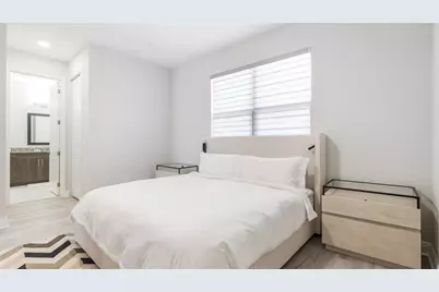 20927 NW 1st Ct, Pembroke Pines, FL 33029 - Photo 12
