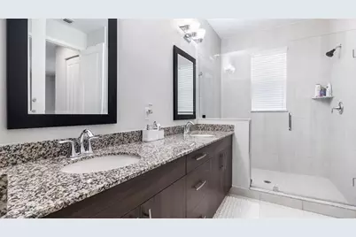 20927 NW 1st Ct, Pembroke Pines, FL 33029 - Photo 6