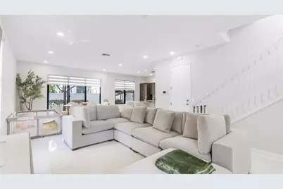 20927 NW 1st Ct, Pembroke Pines, FL 33029 - Photo 24