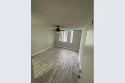 7888  Sonoma Springs Cir, Unit #104, Lake Worth, FL 33463 - Photo 4