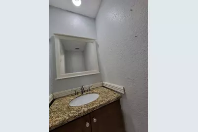 197 NW Eller, Deerfield Beach, FL 33441 - Photo 6