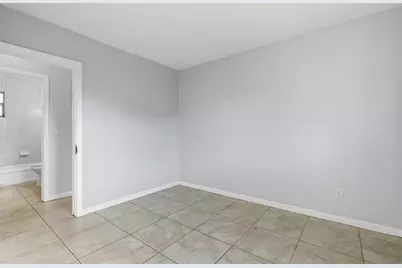 533 NW 15th Way, Fort Lauderdale, FL 33311 - Photo 12