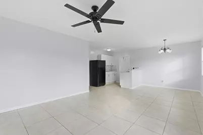 533 NW 15th Way, Fort Lauderdale, FL 33311 - Photo 4