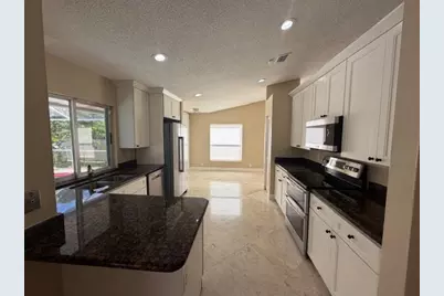 5182 NW 48th Ave, Coconut Creek, FL 33073 - Photo 8