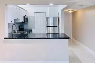 8060 Colony Cir Unit, Tamarac, FL 33321 - Photo 8