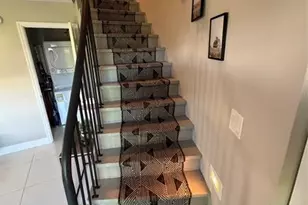 608 NE 29th Dr, Wilton Manors, FL 33334 - Photo 12