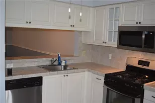 7890 Dixie Beach Cir, Tamarac, FL 33321 - Photo 6