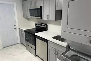 8705 NW 38th Dr, Coral Springs, FL 33065 - Photo 2