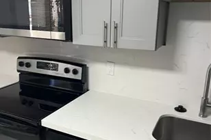 8705 NW 38th Dr, Coral Springs, FL 33065 - Photo 4