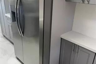 8705 NW 38th Dr, Coral Springs, FL 33065 - Photo 32