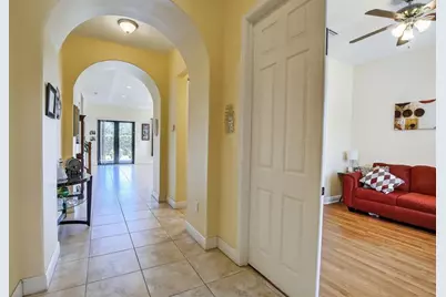 8541 NW 38th St, Cooper City, FL 33024 - Photo 6