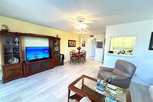 4106 Cambridge E, Deerfield Beach, FL 33442 - Photo 6