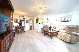 4106 Cambridge E, Deerfield Beach, FL 33442 - Photo 2