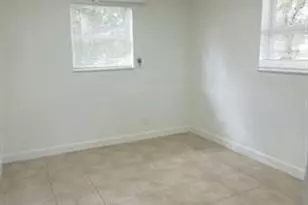 905 NW 16th Ave, Fort Lauderdale, FL 33311 - Photo 10
