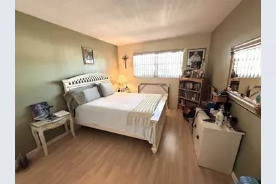 810 N Golf Dr, Unit #810, Hollywood, FL 33021 - Photo 6