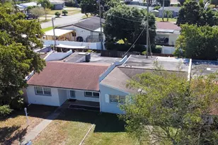 810 N Golf Dr, Hollywood, FL 33021 - Photo 2