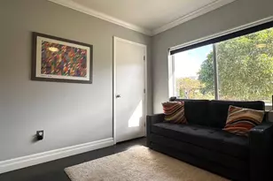 525 NE 27th St, Wilton Manors, FL 33334 - Photo 10