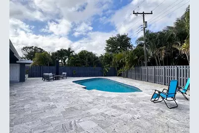 525 NE 27th St, Wilton Manors, FL 33334 - Photo 1