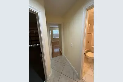 1572  Banyan Way, Weston, FL 33327 - Photo 12