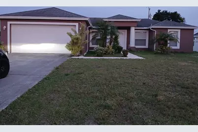 958 SW Jaslo Ave, Port Saint Lucie, FL 34953 - Photo 1