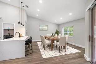 17282 Ventana Dr, Boca Raton, FL 33487 - Photo 6