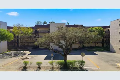 6755 W Broward Blvd, Unit #304, Plantation, FL 33317 - Photo 2