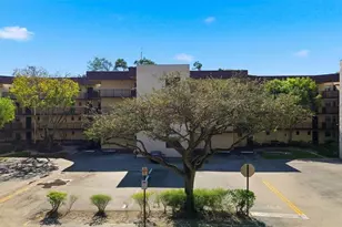 6755 W Broward Blvd, Plantation, FL 33317 - Photo 2