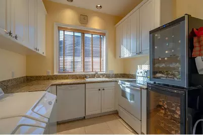 2356 NE 26th St, Lighthouse Point, FL 33064 - Photo 28