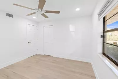 6085 N Sabal Palm Blvd, Unit #109, Tamarac, FL 33319 - Photo 12